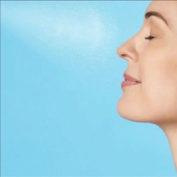 NIB 🔥 Maven Beauty Rose Water Setting Spray - Picture 8 of 8